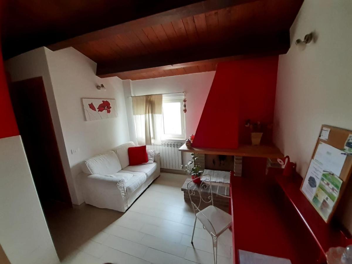 Casale Angela Apartment Torrevecchia Teatina Exterior foto